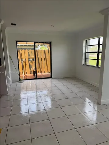6904 NW 169th Street Hialeah FL 33015
