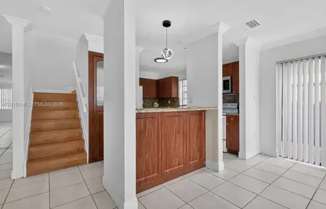 6904 NW 169th Street Hialeah FL 33015