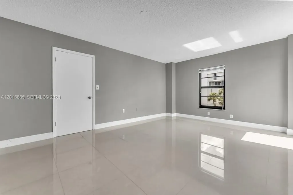 3100 NE 48th Street Fort Lauderdale FL 33308