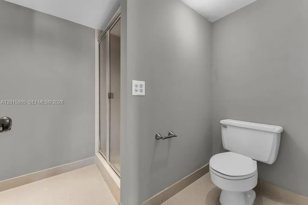 3100 NE 48th Street Fort Lauderdale FL 33308