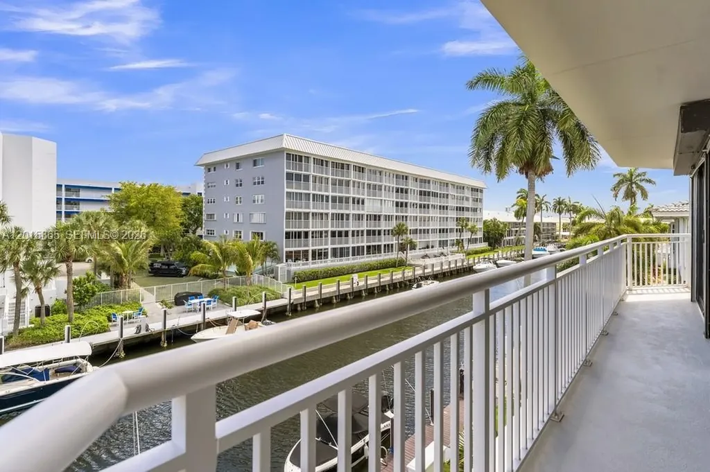 3100 NE 48th Street Fort Lauderdale FL 33308