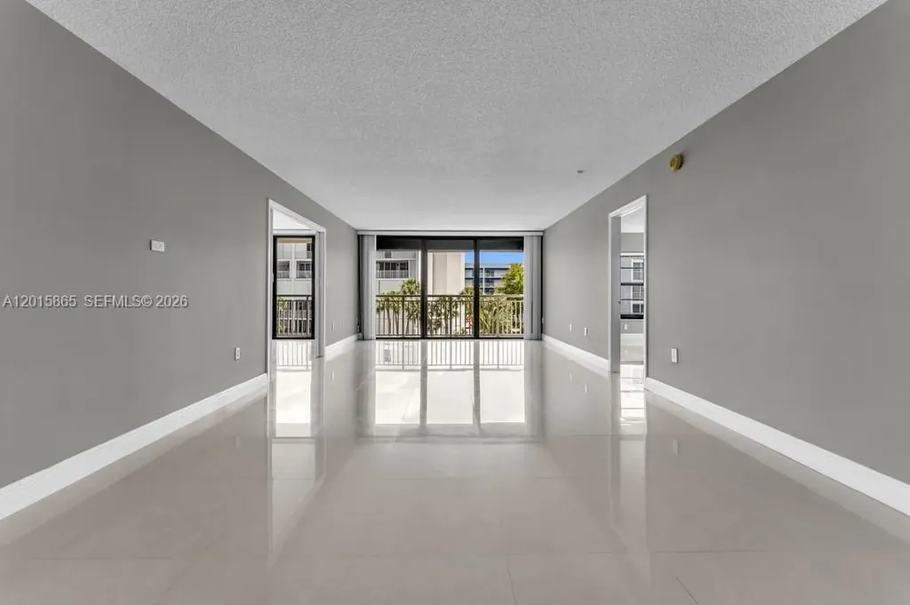 3100 NE 48th Street Fort Lauderdale FL 33308