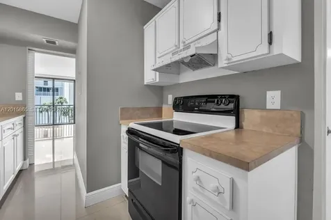 3100 NE 48th Street Fort Lauderdale FL 33308