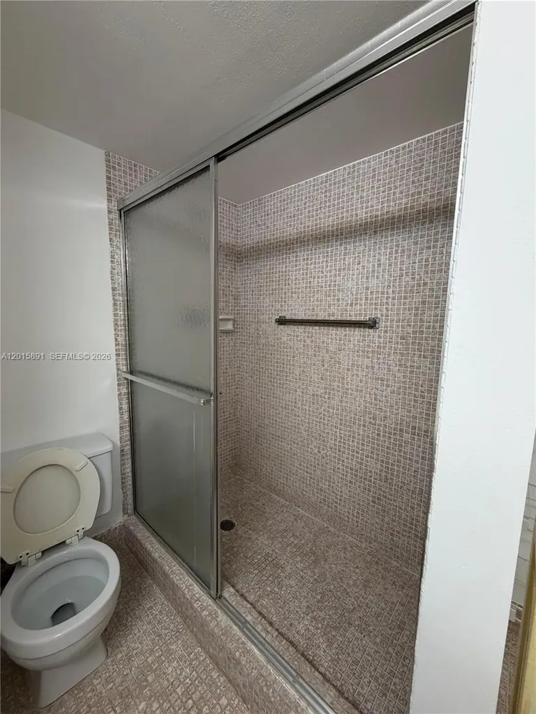 3032 Hythe B Boca Raton FL 33434