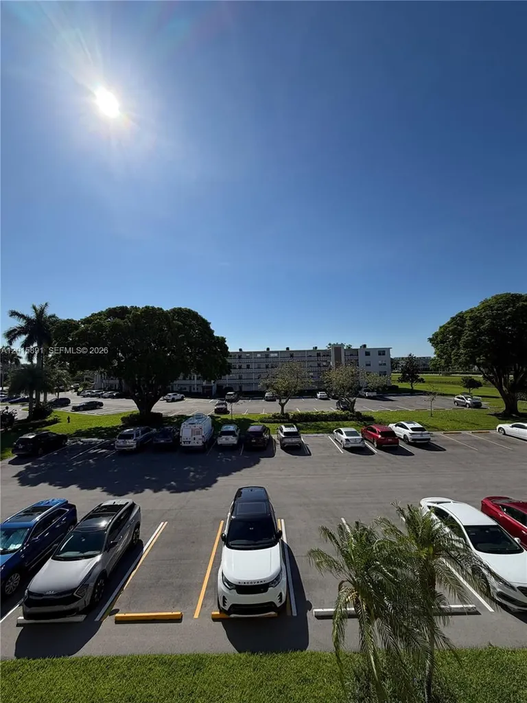 3032 Hythe B Boca Raton FL 33434