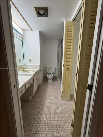 3032 Hythe B Boca Raton FL 33434