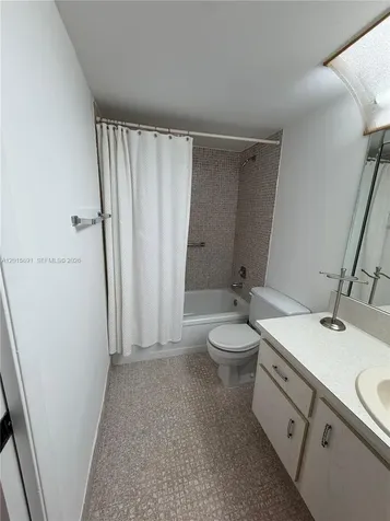 3032 Hythe B Boca Raton FL 33434