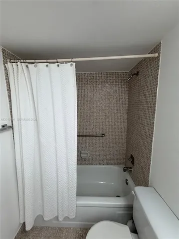 3032 Hythe B Boca Raton FL 33434