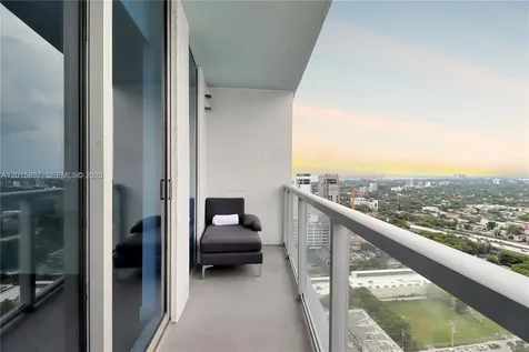 185 SW 7th Street Miami FL 33130
