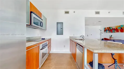 185 SW 7th Street Miami FL 33130