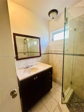 4616 NW 39th Street Lauderdale Lakes FL 33319