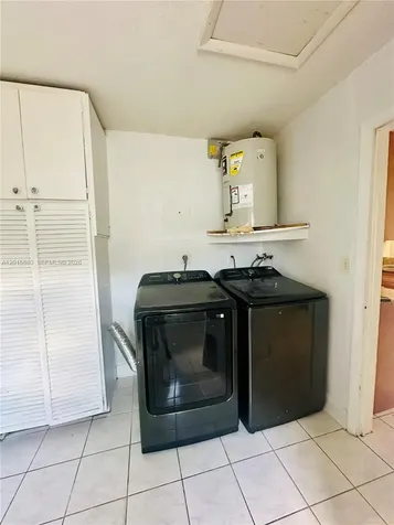 4616 NW 39th Street Lauderdale Lakes FL 33319
