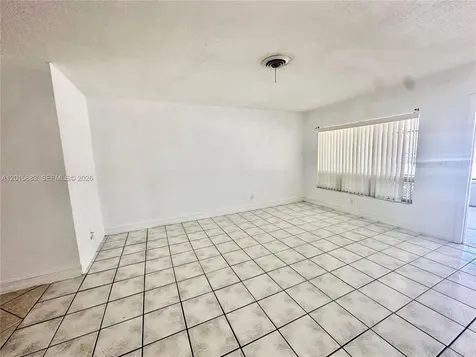 4616 NW 39th Street Lauderdale Lakes FL 33319