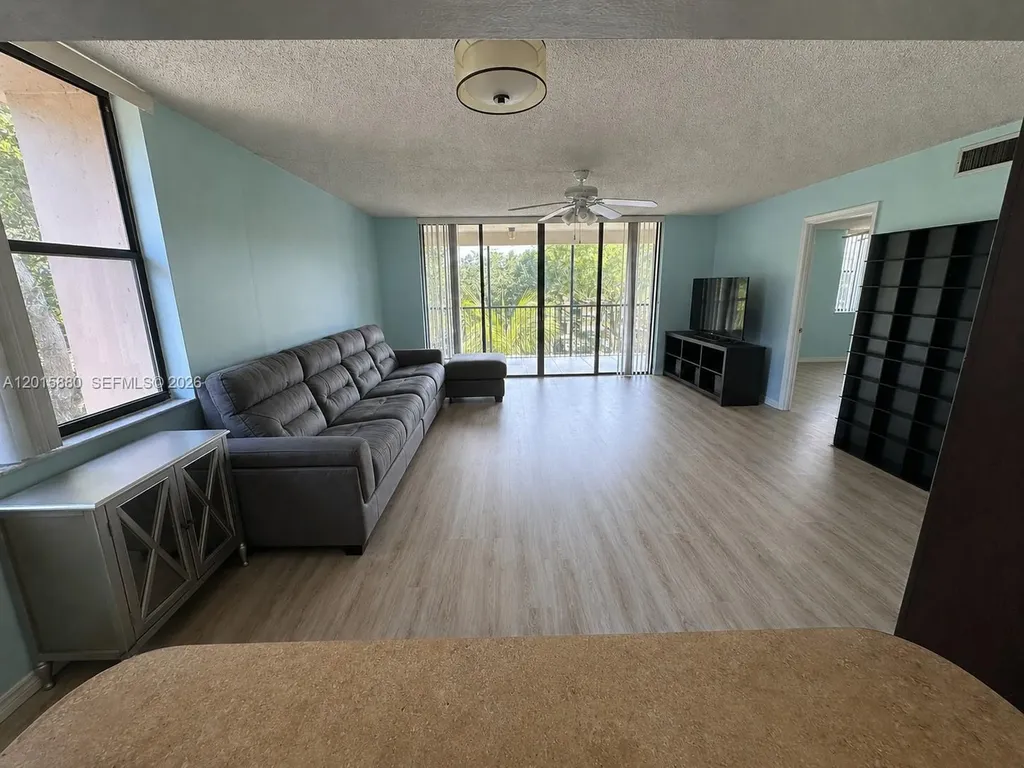 6800 Cypress Road Plantation FL 33317