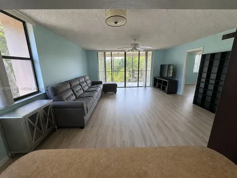 6800 Cypress Road Plantation FL 33317