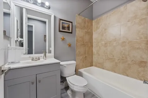934 NE 42nd Terrace Homestead FL 33033