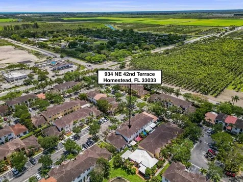 934 NE 42nd Terrace Homestead FL 33033