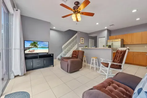 934 NE 42nd Terrace Homestead FL 33033