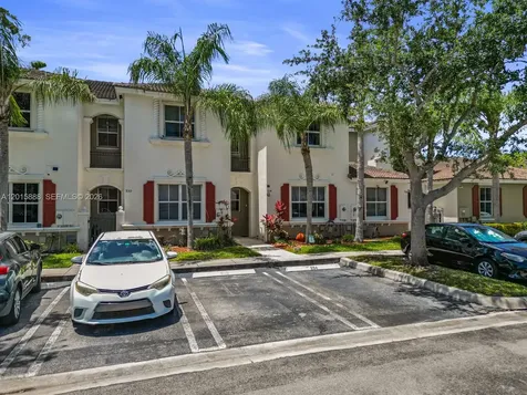 934 NE 42nd Terrace Homestead FL 33033