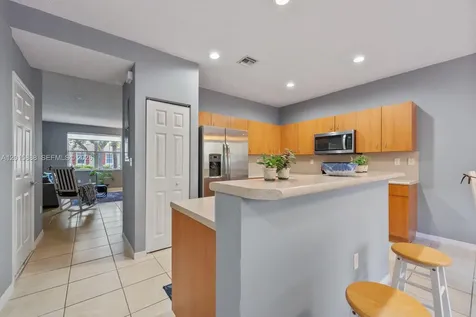 934 NE 42nd Terrace Homestead FL 33033