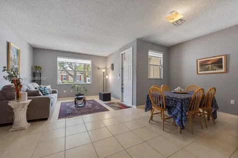 934 NE 42nd Terrace Homestead FL 33033