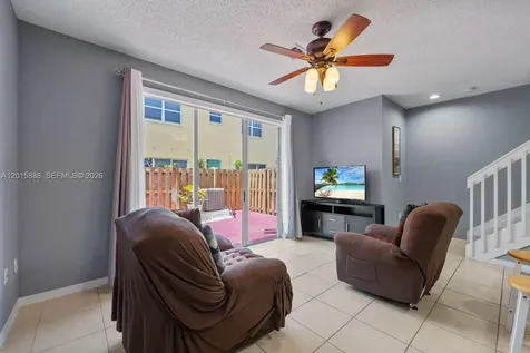 934 NE 42nd Terrace Homestead FL 33033