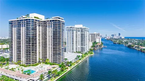 19667 Turnberry Way Aventura FL 33180