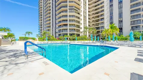 19667 Turnberry Way Aventura FL 33180