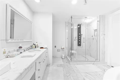19667 Turnberry Way Aventura FL 33180