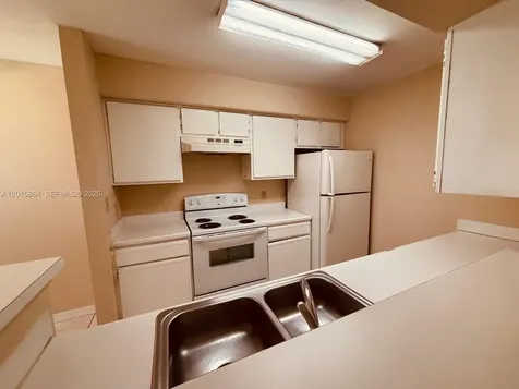 2607 NW 33rd Street Oakland Park FL 33309