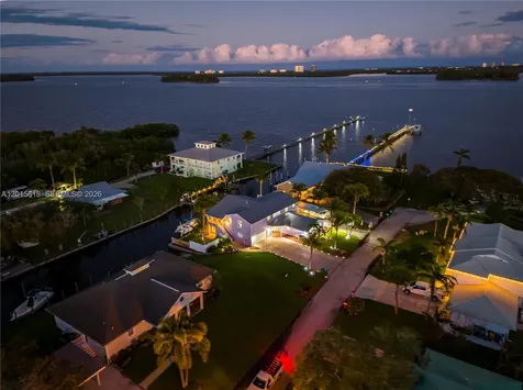 474 Peninsula Drive Fort Pierce FL 34946