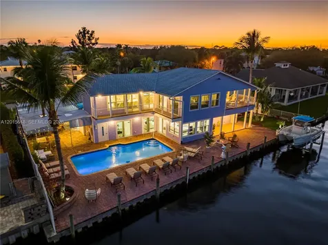 474 Peninsula Drive Fort Pierce FL 34946