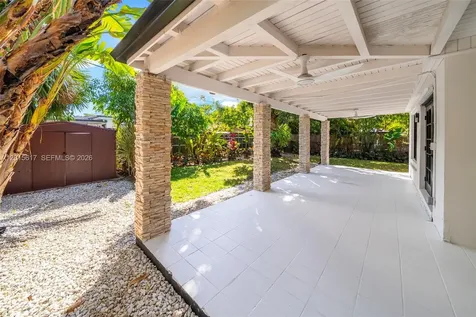 7525 Adventure Avenue North Bay Village FL 33141