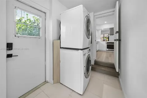 7525 Adventure Avenue North Bay Village FL 33141