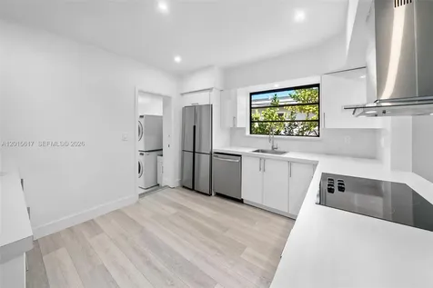 7525 Adventure Avenue North Bay Village FL 33141