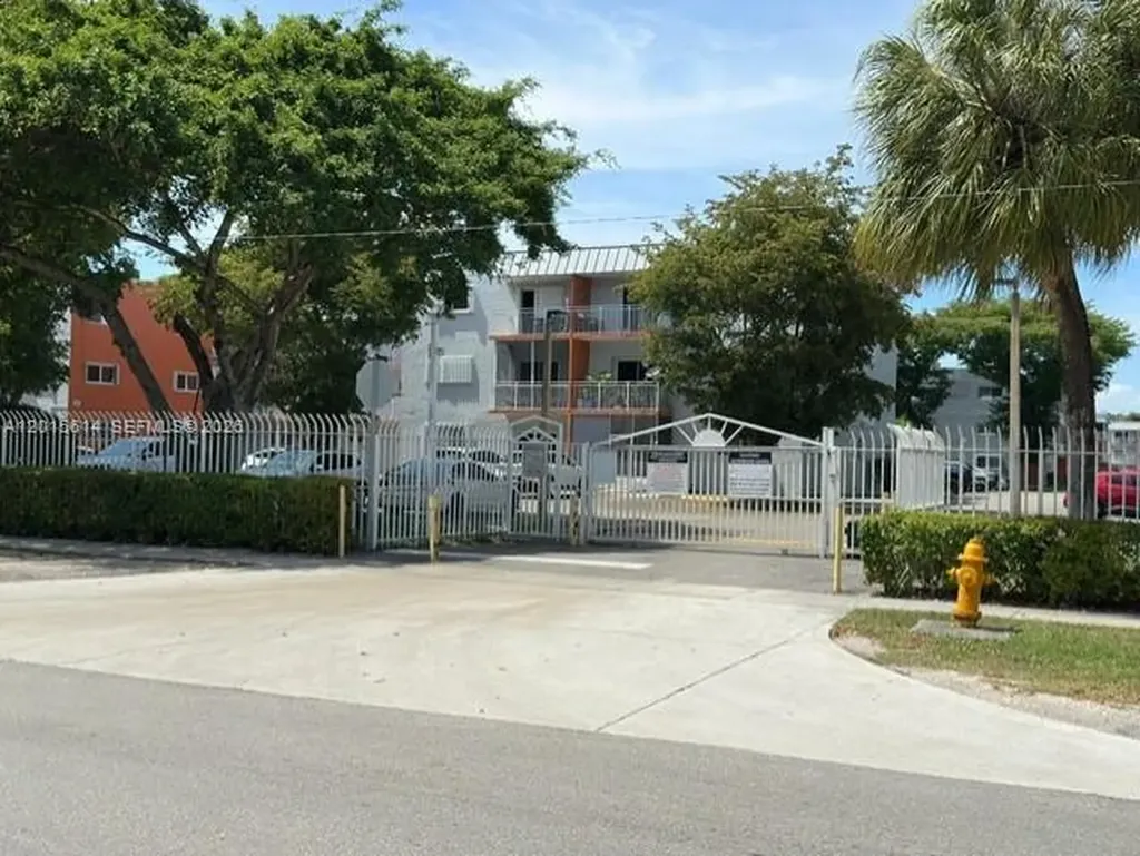 11301 SW 200th Street Miami FL 33157
