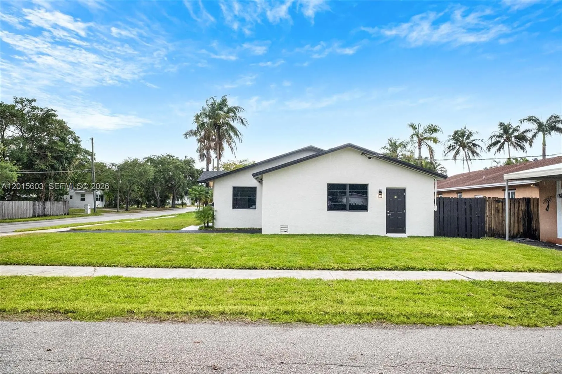 2060 N 26th Avenue Hollywood FL 33020