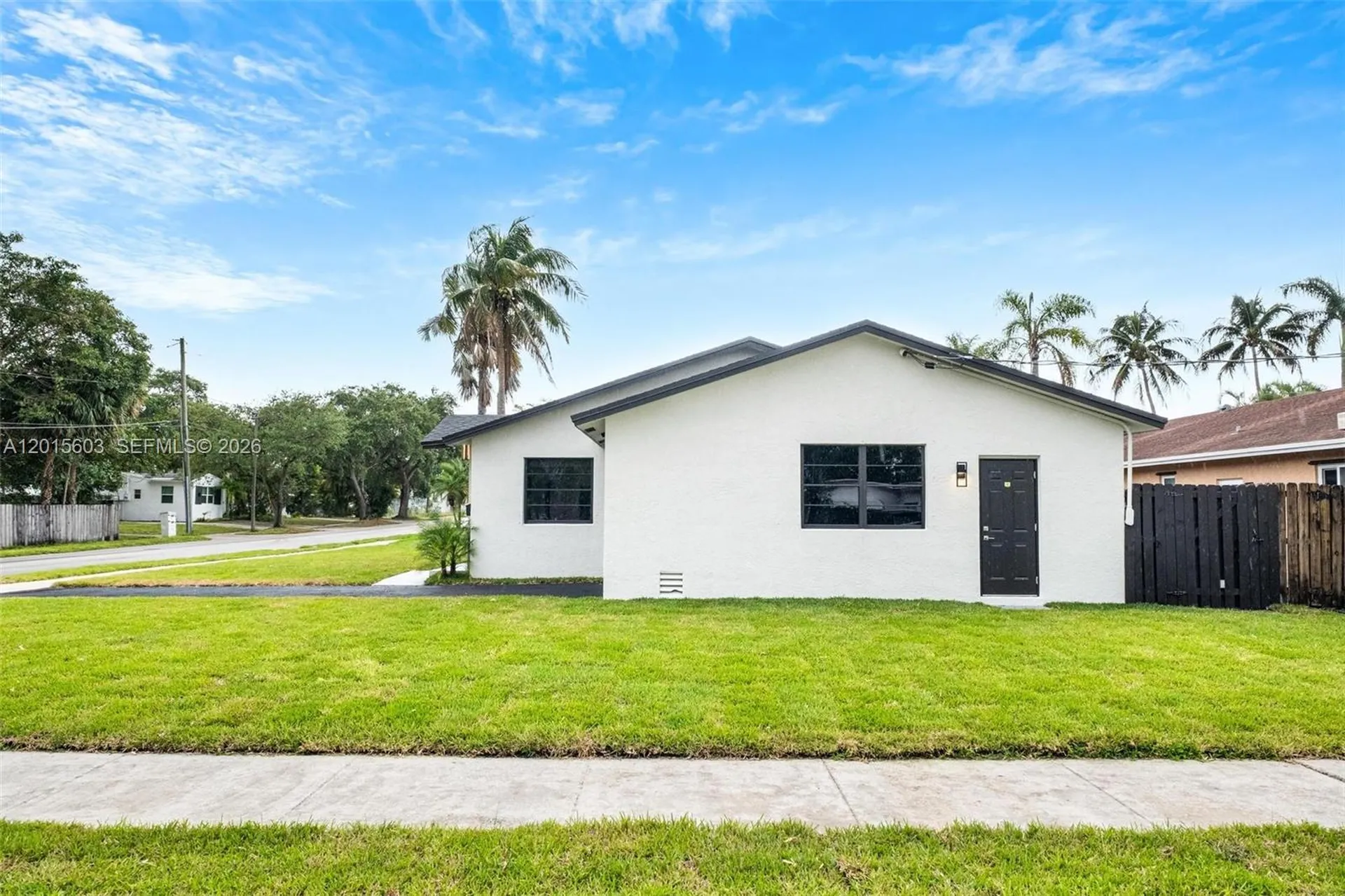 2060 N 26th Avenue Hollywood FL 33020