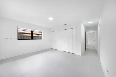 2060 N 26th Avenue Hollywood FL 33020