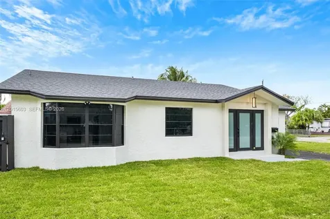 2060 N 26th Avenue Hollywood FL 33020