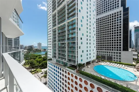 77 SE 5th Street Miami FL 33131
