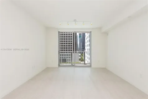 77 SE 5th Street Miami FL 33131