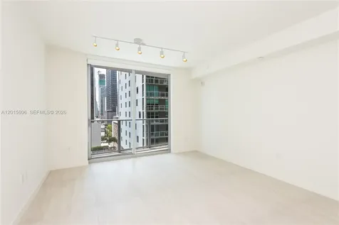 77 SE 5th Street Miami FL 33131