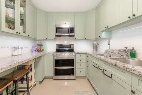 5750 Collins Avenue Miami Beach FL 33140