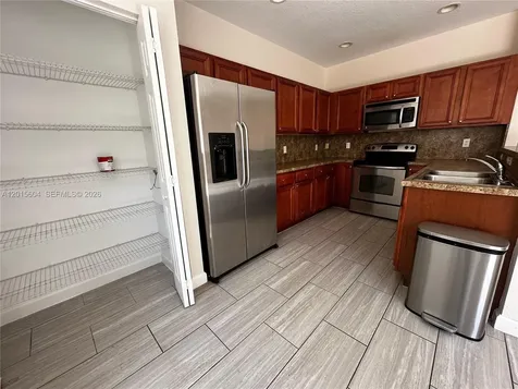 1036 NE 208th Street Miami FL 33179