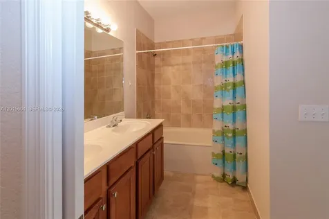 1036 NE 208th Street Miami FL 33179