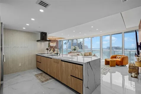 465 Brickell Avenue Miami FL 33131
