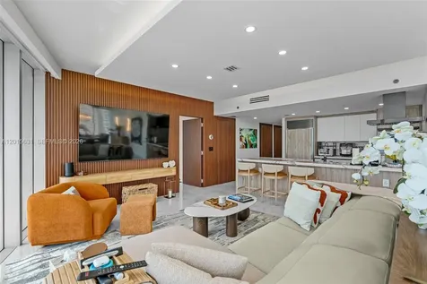 465 Brickell Avenue Miami FL 33131