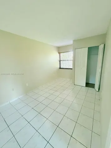 445 W Park Drive Miami FL 33172