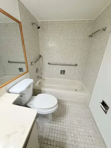 445 W Park Drive Miami FL 33172